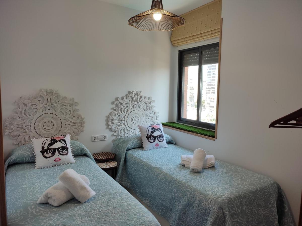 Junto Playa Levante Con Terraza Chill-Out-2 Wcs-A Estrenar Gemelos 23 Benidorm Exterior photo